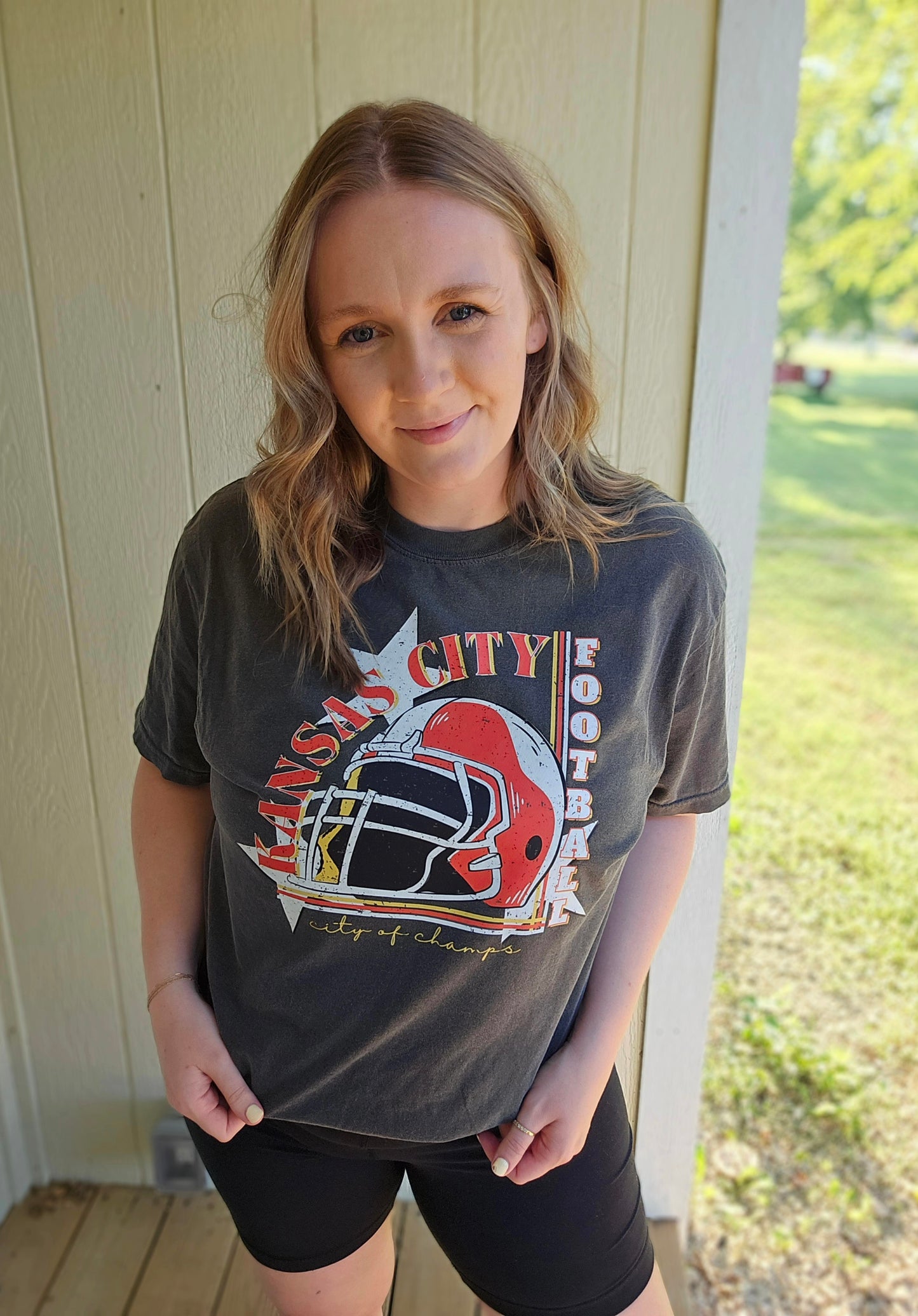 KC VINTAGE HELMET Charcoal Vintage Wash Short Sleeve Tee