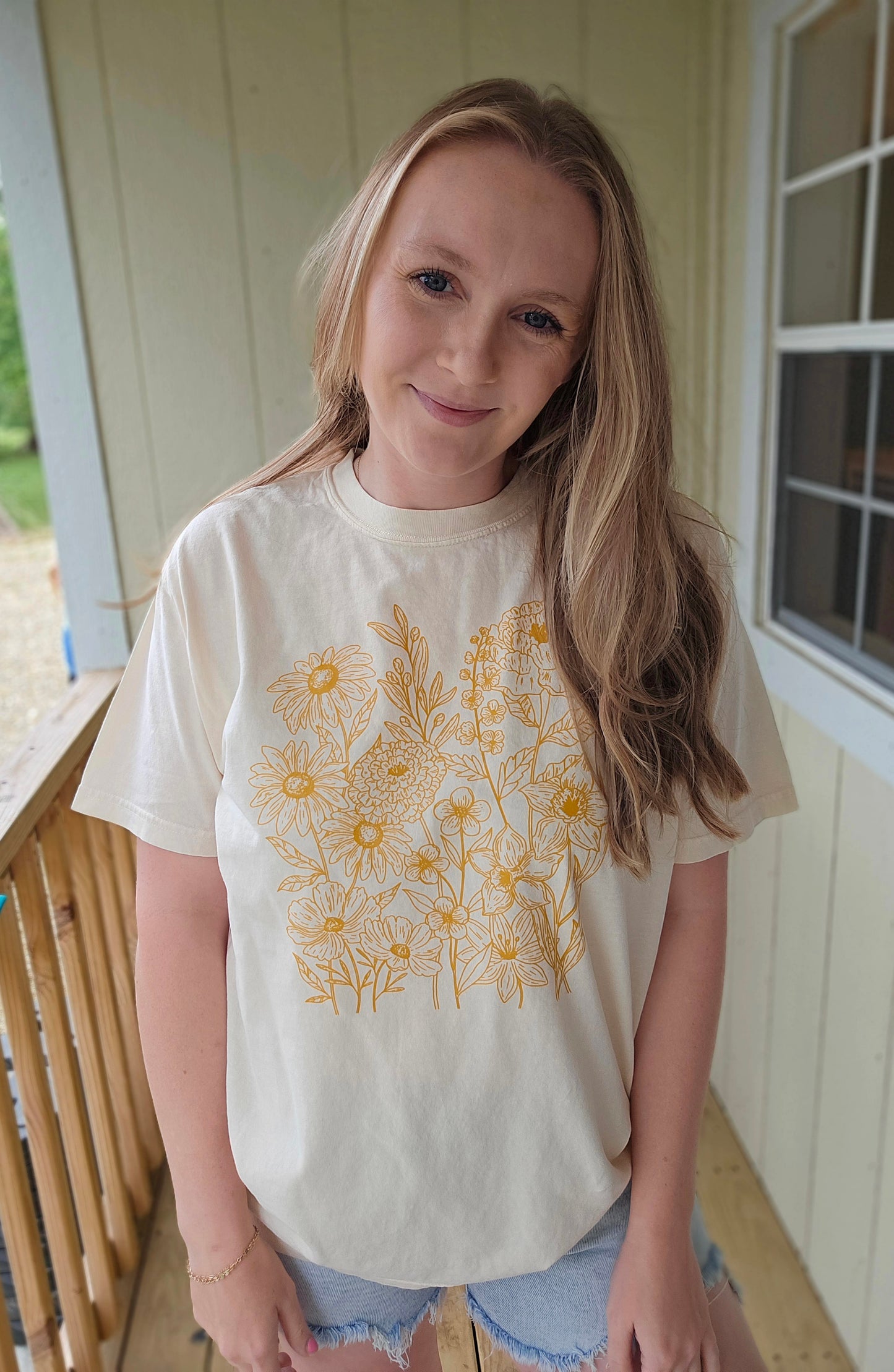 BOHO WILDFLOWERS Ivory Vintage Wash Tee