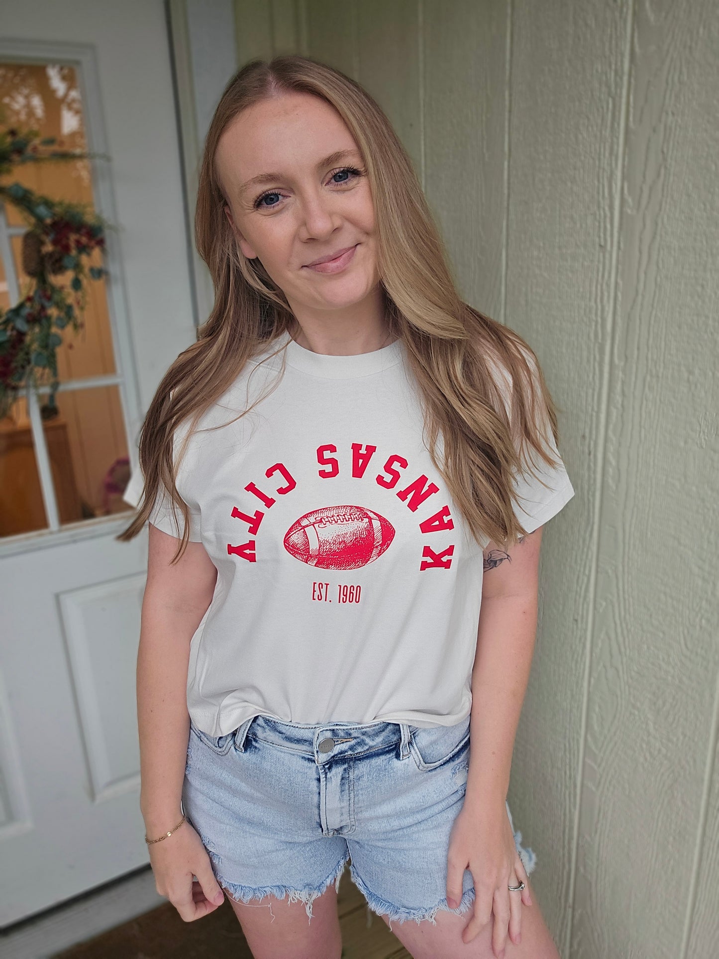 UPSIDE DOWN KC Bone Crop Tee
