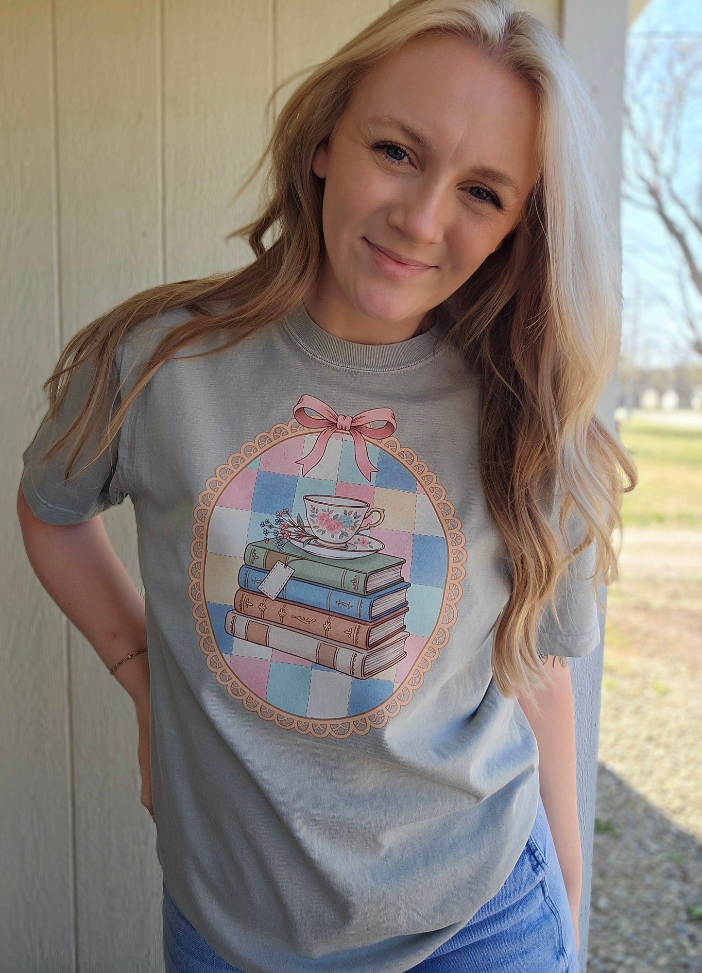 VINTAGE BOOK STACK Sage Vintage Wash Tee