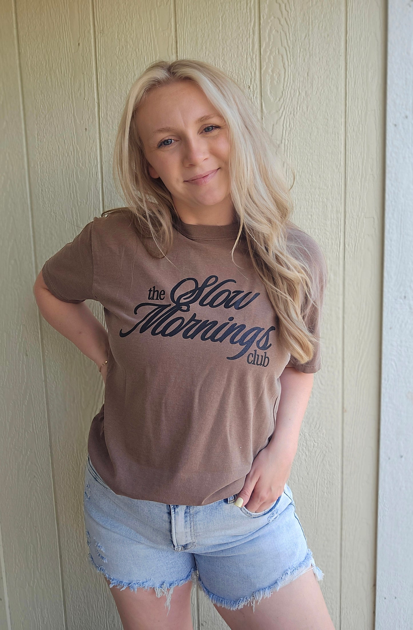 SLOW MORNINGS CLUB Espresso Vintage Wash Tee