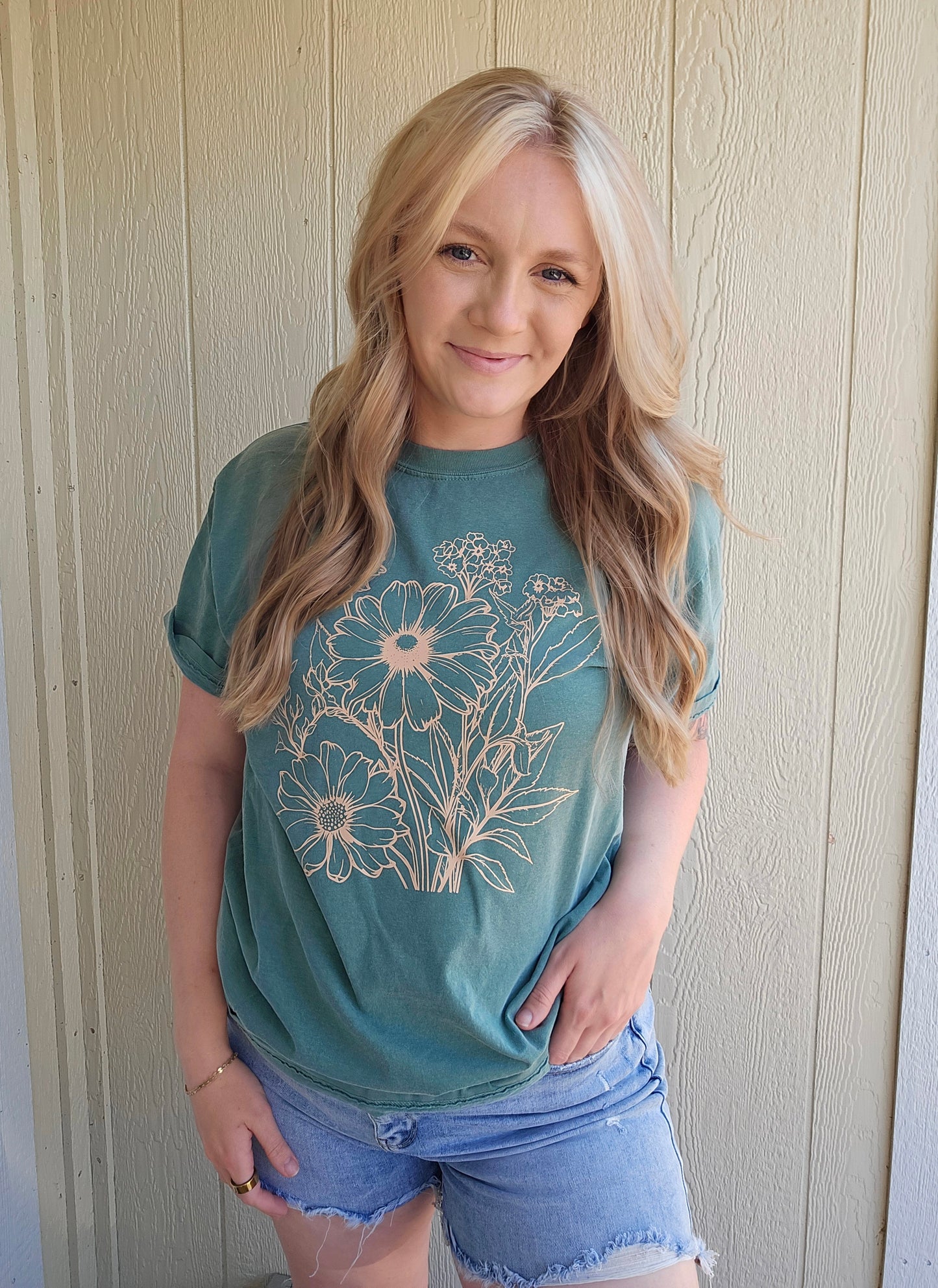 BOHO FLORAL BOUQUET Light Green Vintage Wash Tee