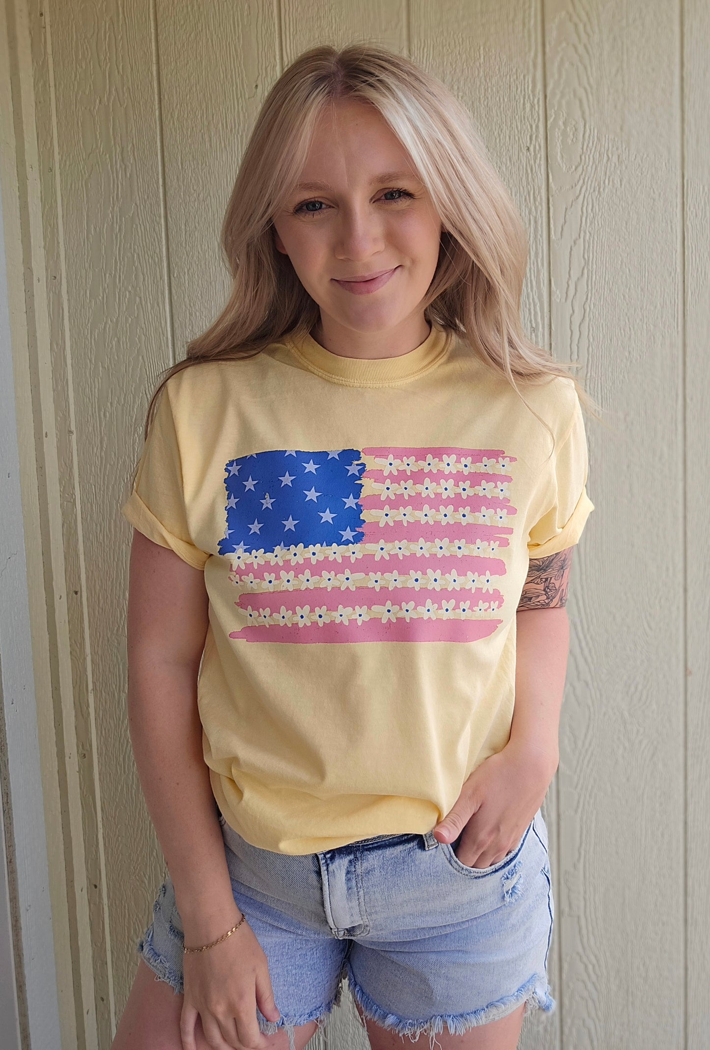 FLORAL FLAG Butter Yellow Vintage Wash Tee