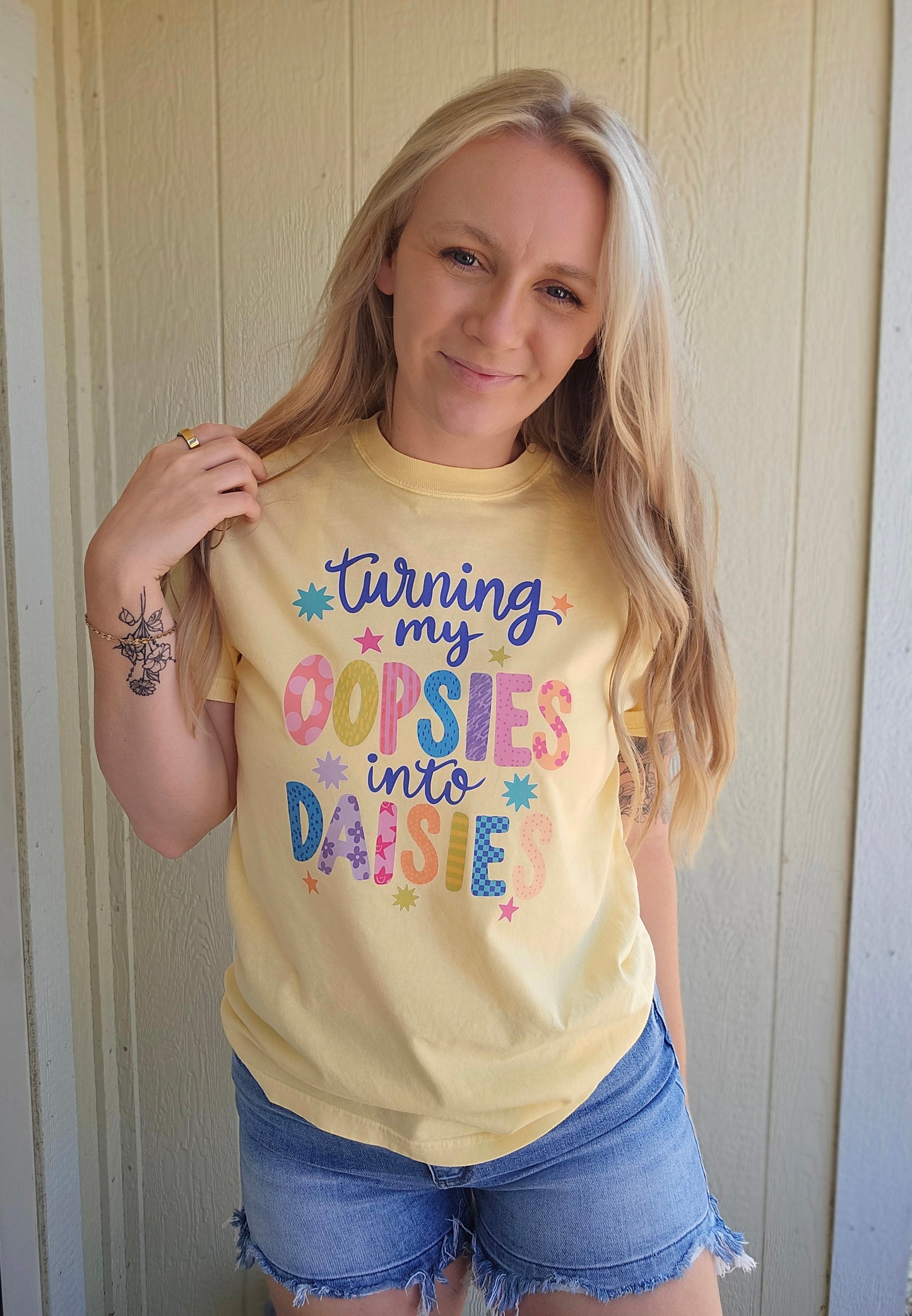 OOPSIES INTO DAISIES Butter Yellow Vintage Wash Tee
