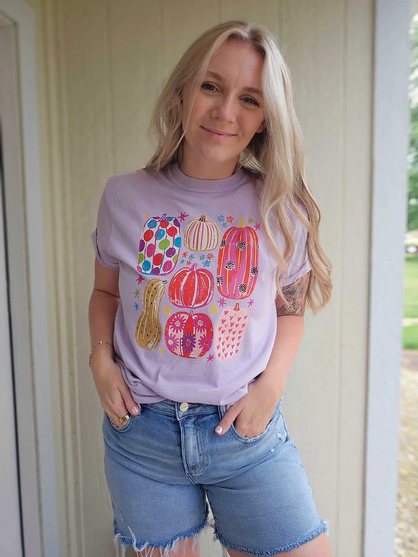 PRETTY PUMPKIN COLLAGE Lavender Vintage Wash Tee (ADULT)