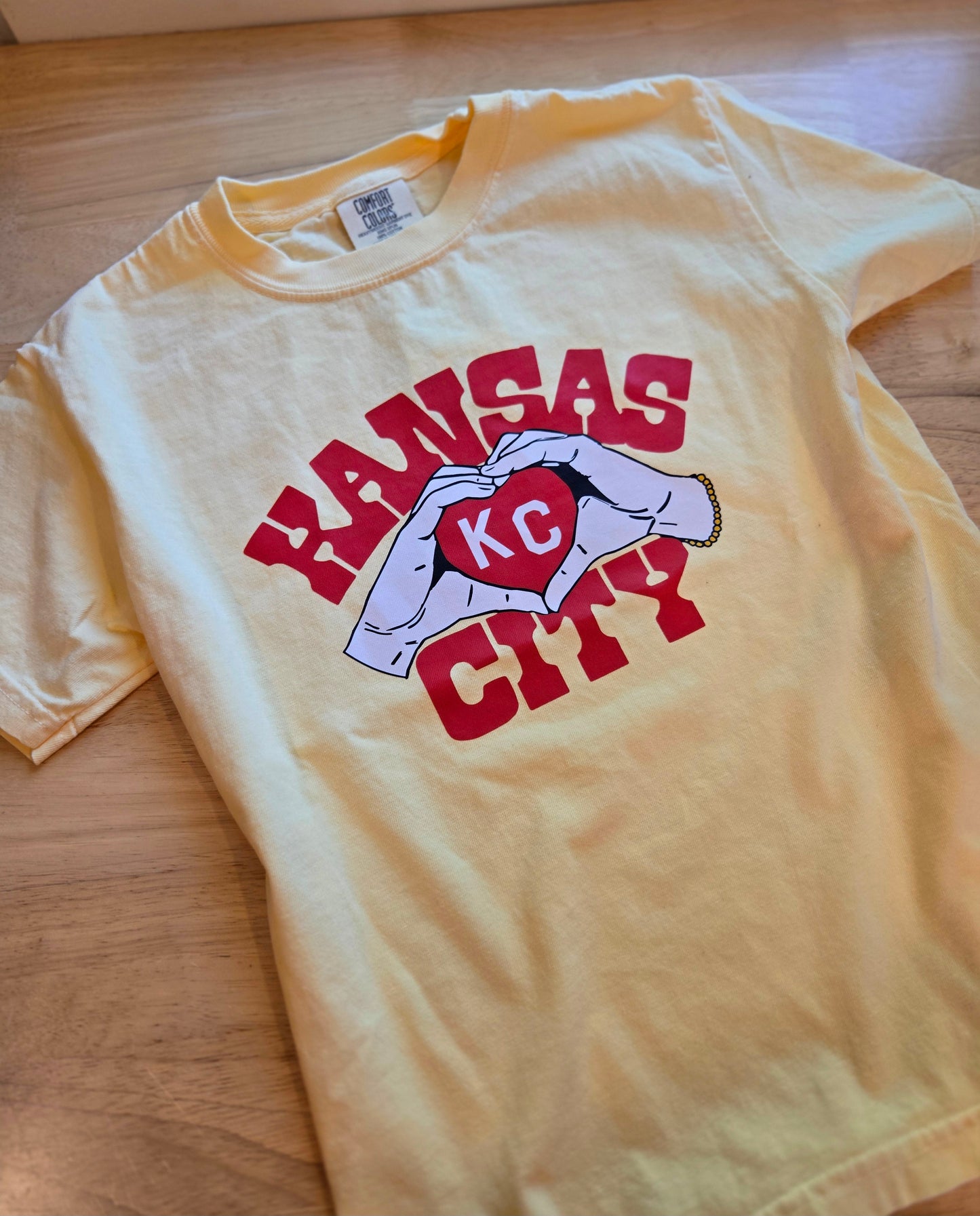 KANSAS CITY HAND HEART Butter Vintage Wash Tee (YOUTH)