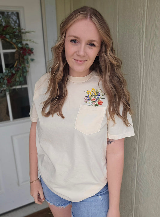 WILDFLOWER Pocket Ivory Vintage Wash Tee