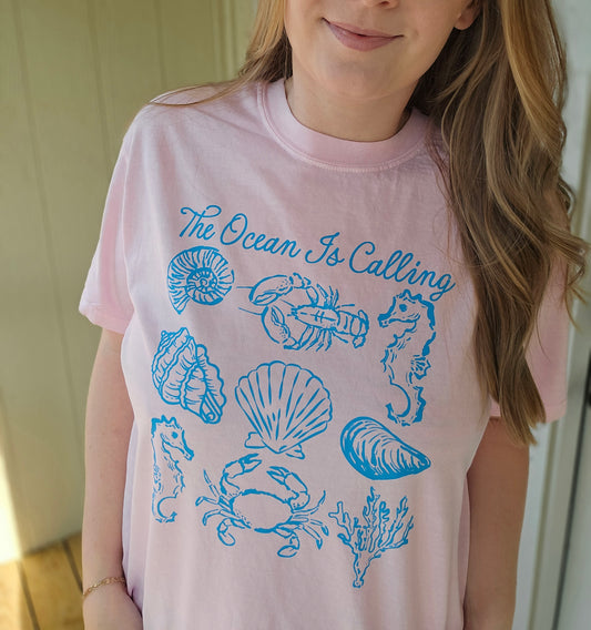 THE OCEAN IS CALLING Pink Vintage Wash Tee
