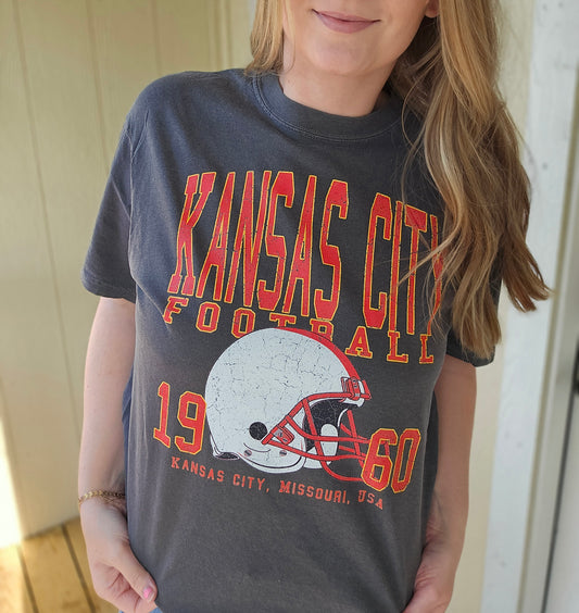 KC VARSITY HELMET Charcoal Vintage Wash Tee