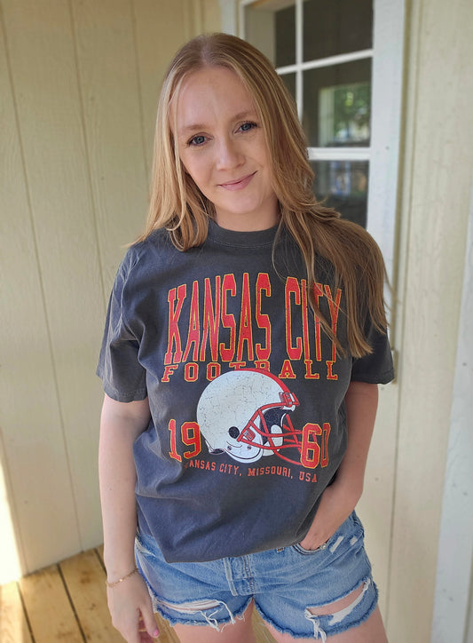 KC VARSITY HELMET Charcoal Vintage Wash Tee