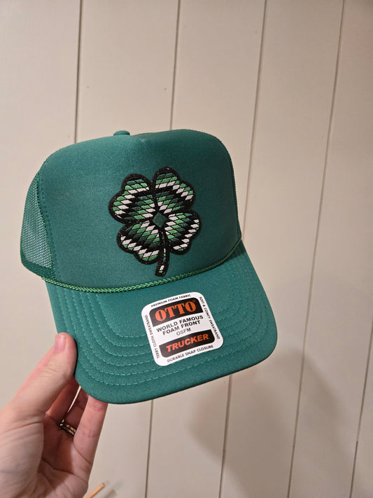IRISH GLITTER SHAMROCK Green Trucker Hat