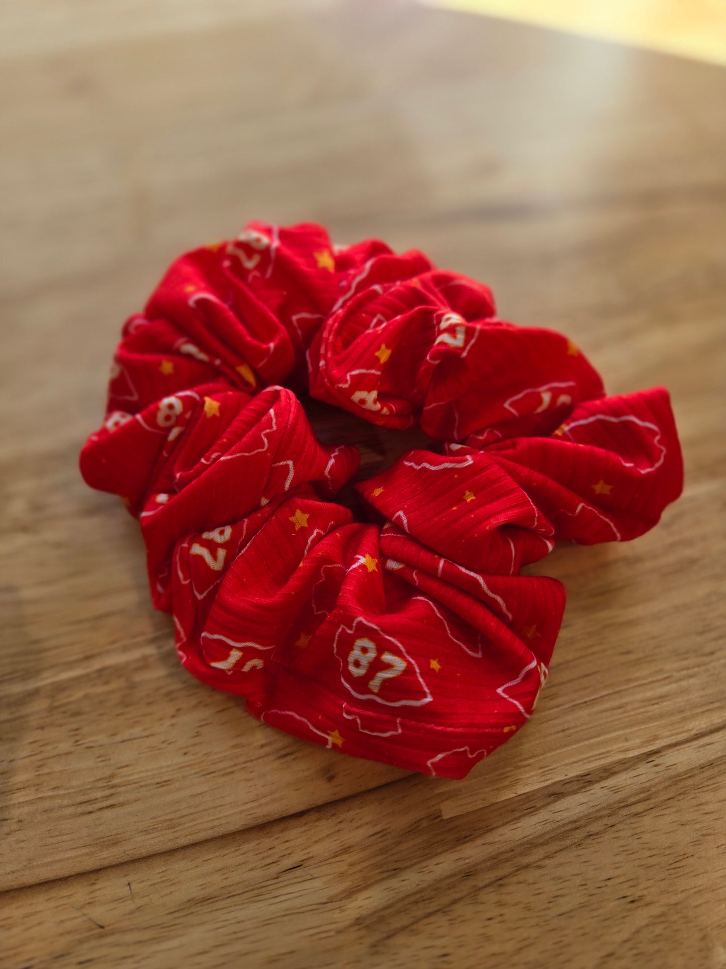 87 ARROW Ribbed Red Oversized Scrunchie