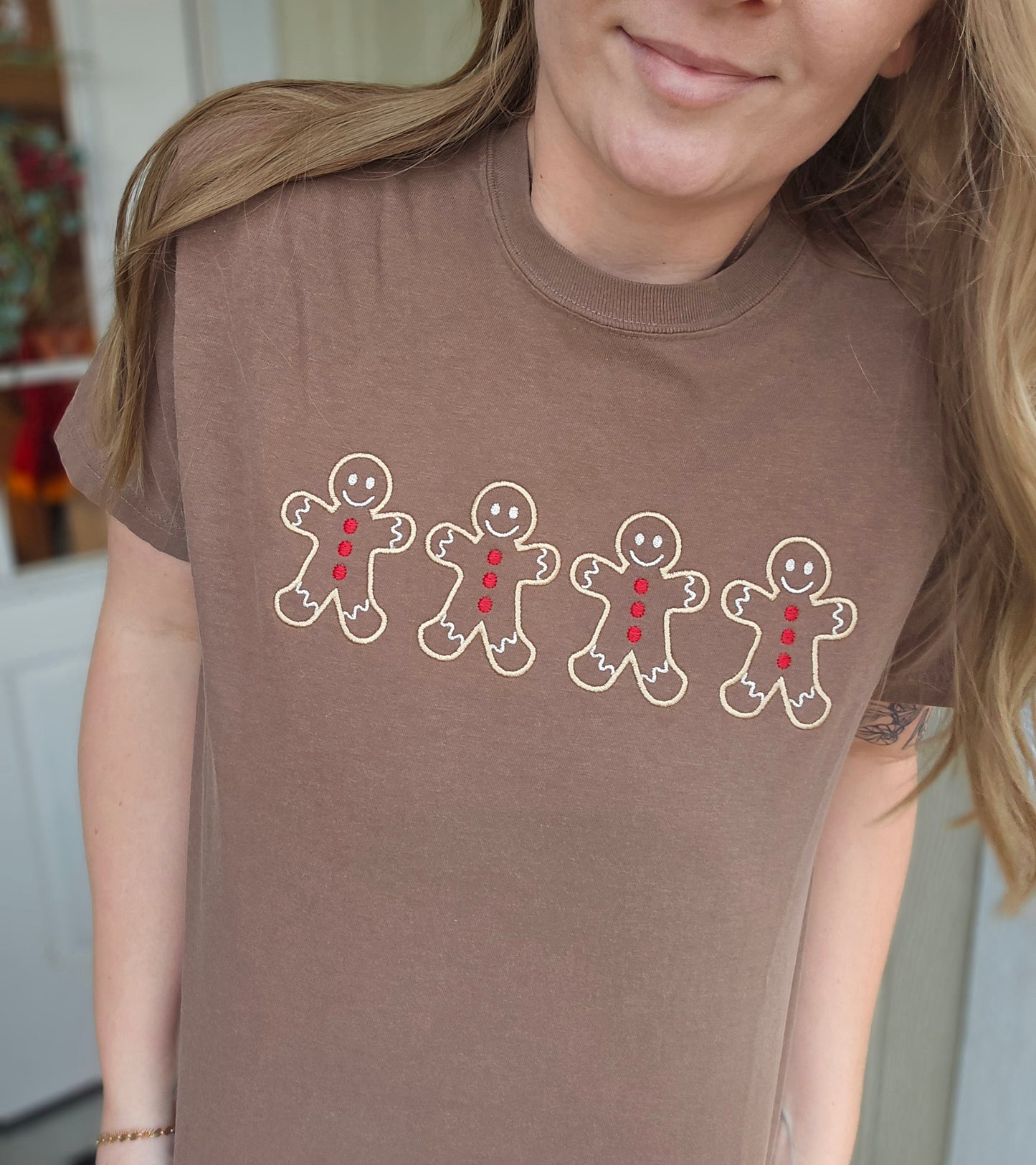 SIMPLE GINGERBREAD MEN Embroidered Espresso Vintage Wash Tee