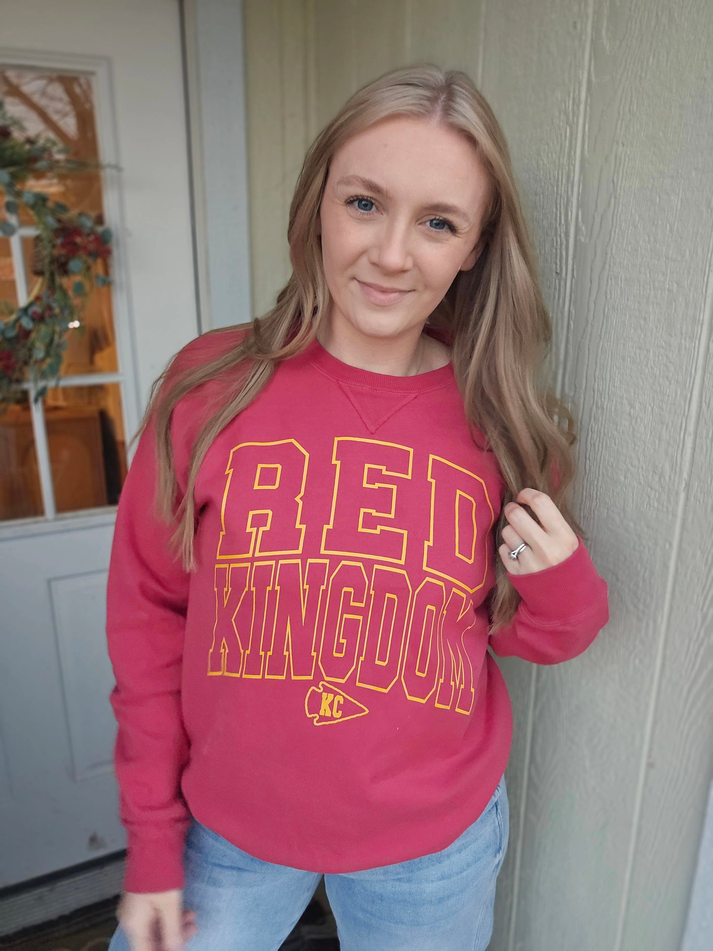 RED KINGDOM Light Red Vintage Wash Crewneck