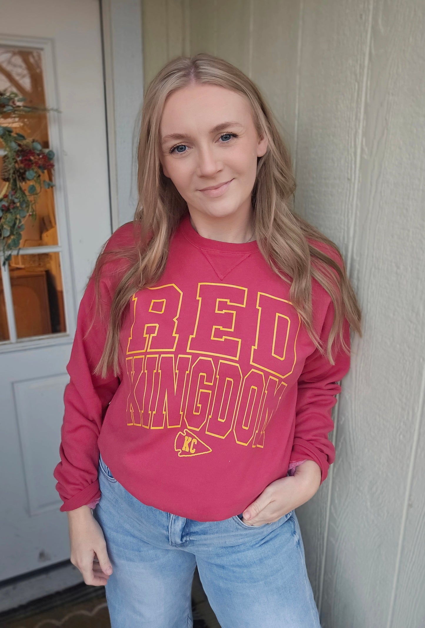 RED KINGDOM Light Red Vintage Wash Crewneck