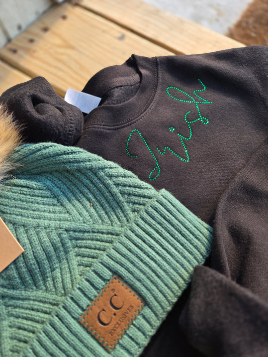 IRISH SCRIPT Rhinestone Collar Black Crewneck Sweatshirt (YOUTH)