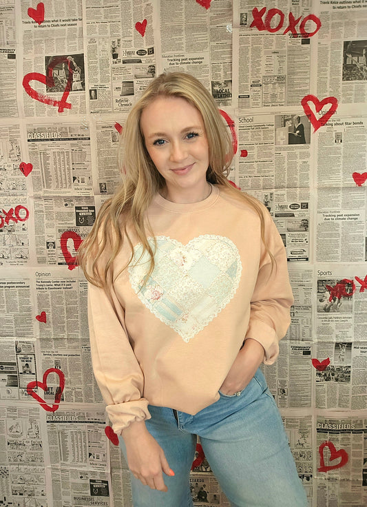 VINTAGE HEART Salmon Pink Crewneck Sweatshirt