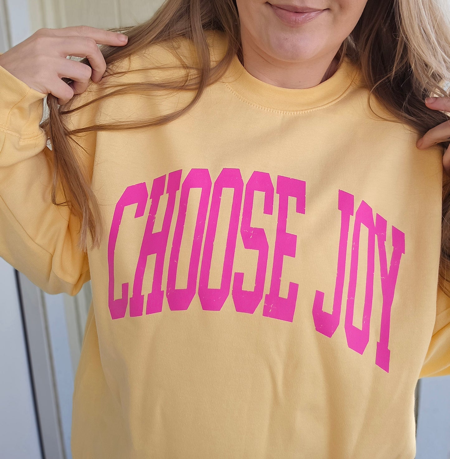 CHOOSE JOY Butter Yellow Crewneck Sweatshirt