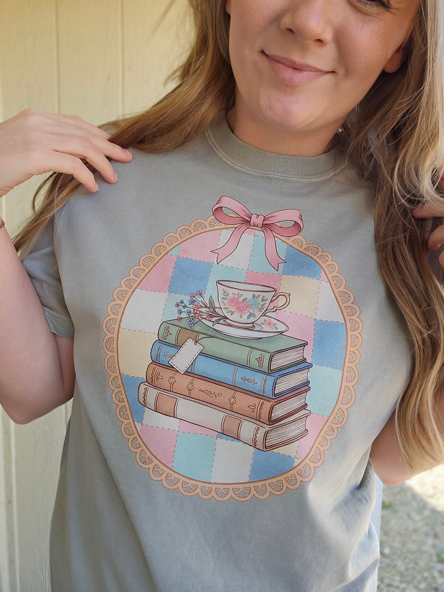 VINTAGE BOOK STACK Sage Vintage Wash Tee