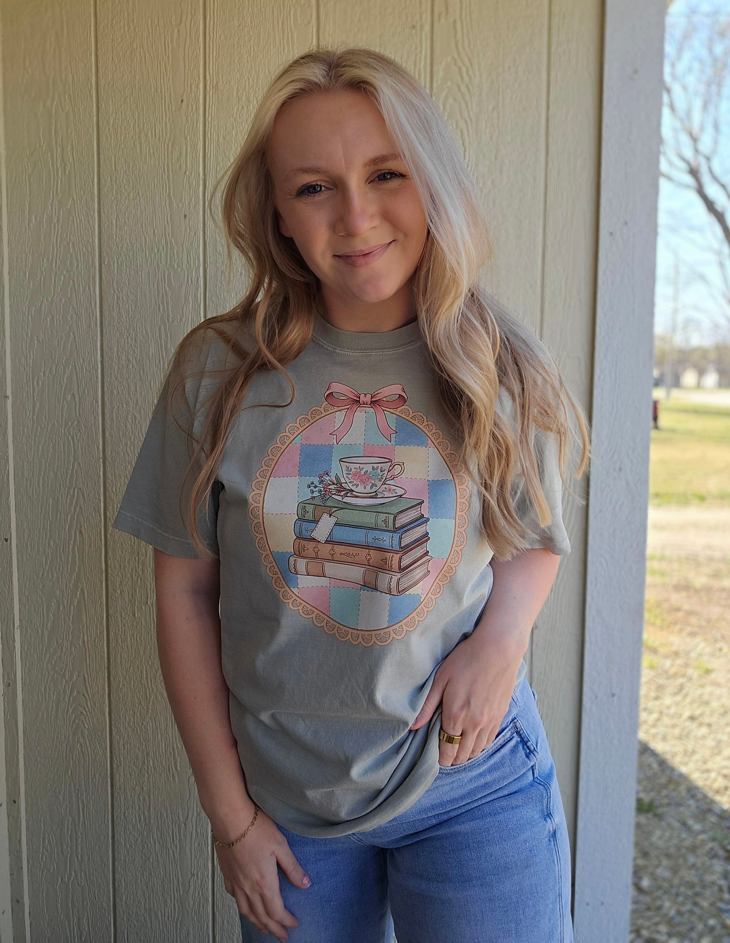 VINTAGE BOOK STACK Sage Vintage Wash Tee