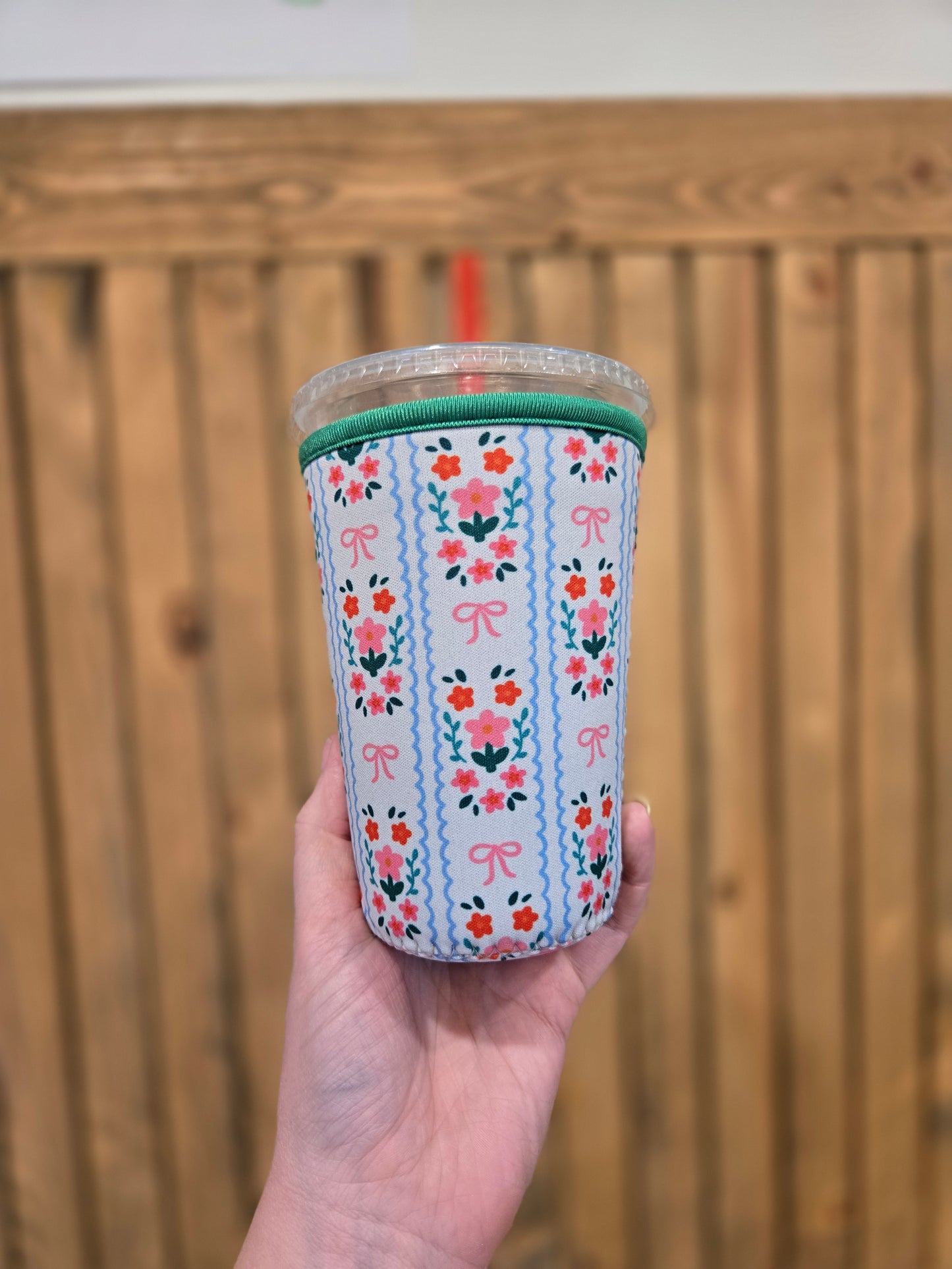 BOW & BOUQUET White Iced Coffee Sleeve