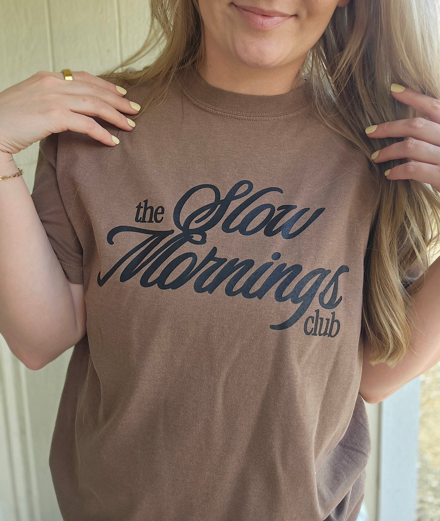 SLOW MORNINGS CLUB Espresso Vintage Wash Tee