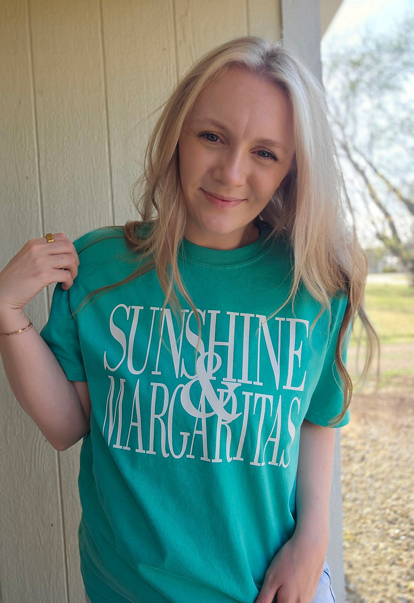 SUNSHINE & MARGARITAS Island Green Vintage Wash Tee