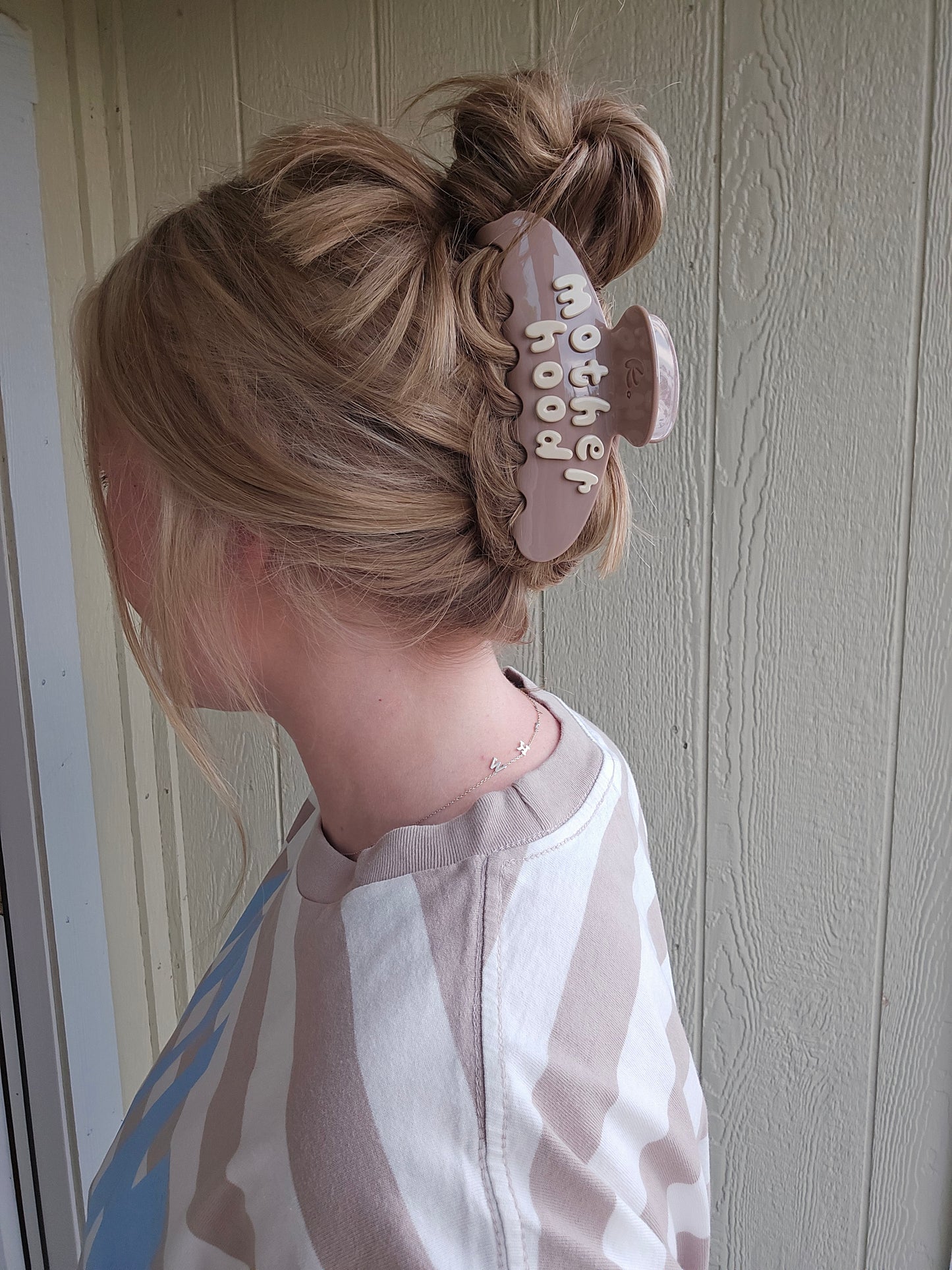 MOTHERHOOD Neutral Bubble Ivory Claw Clip (Large)