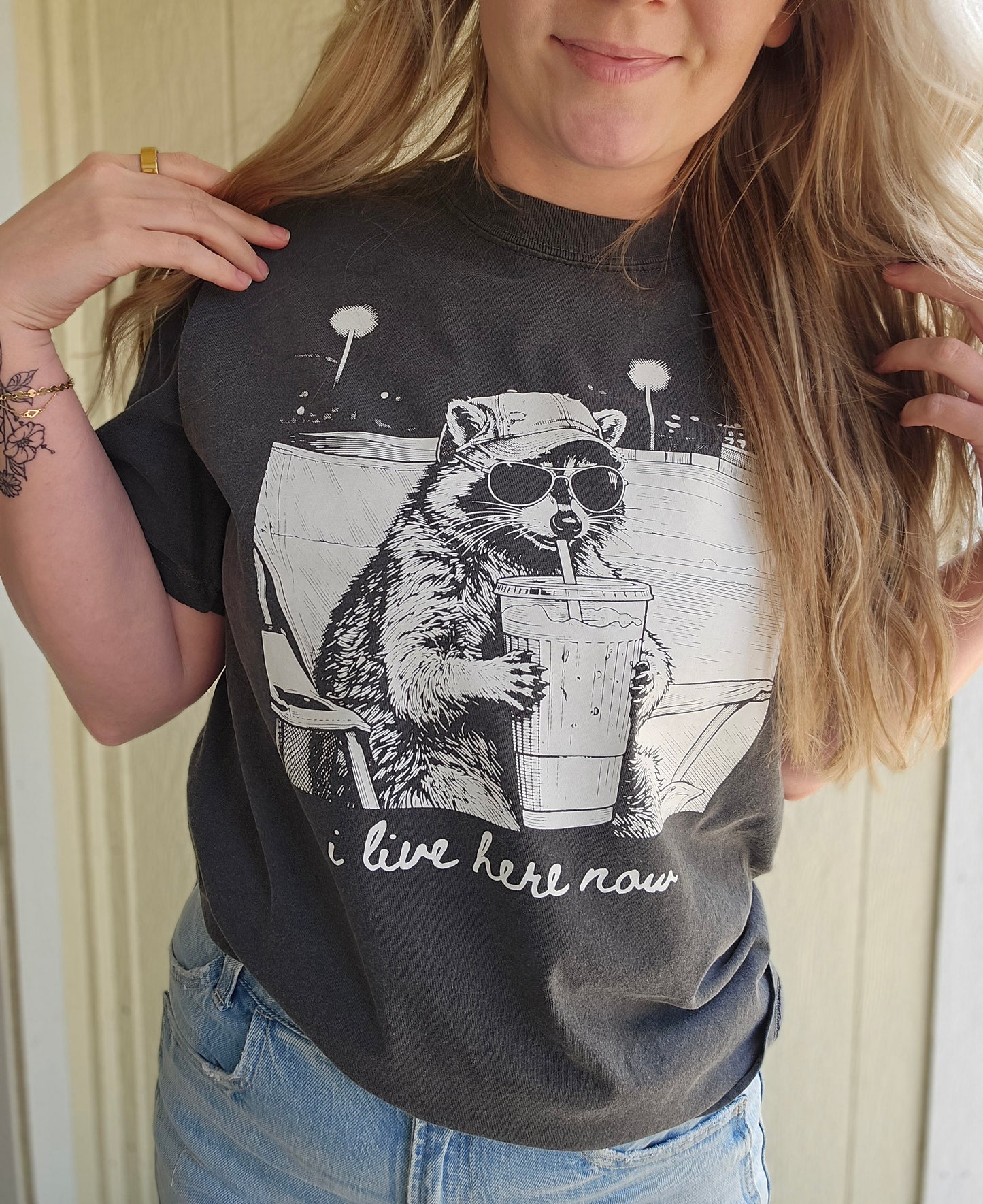 I LIVE HERE NOW Charcoal Vintage Wash Tee