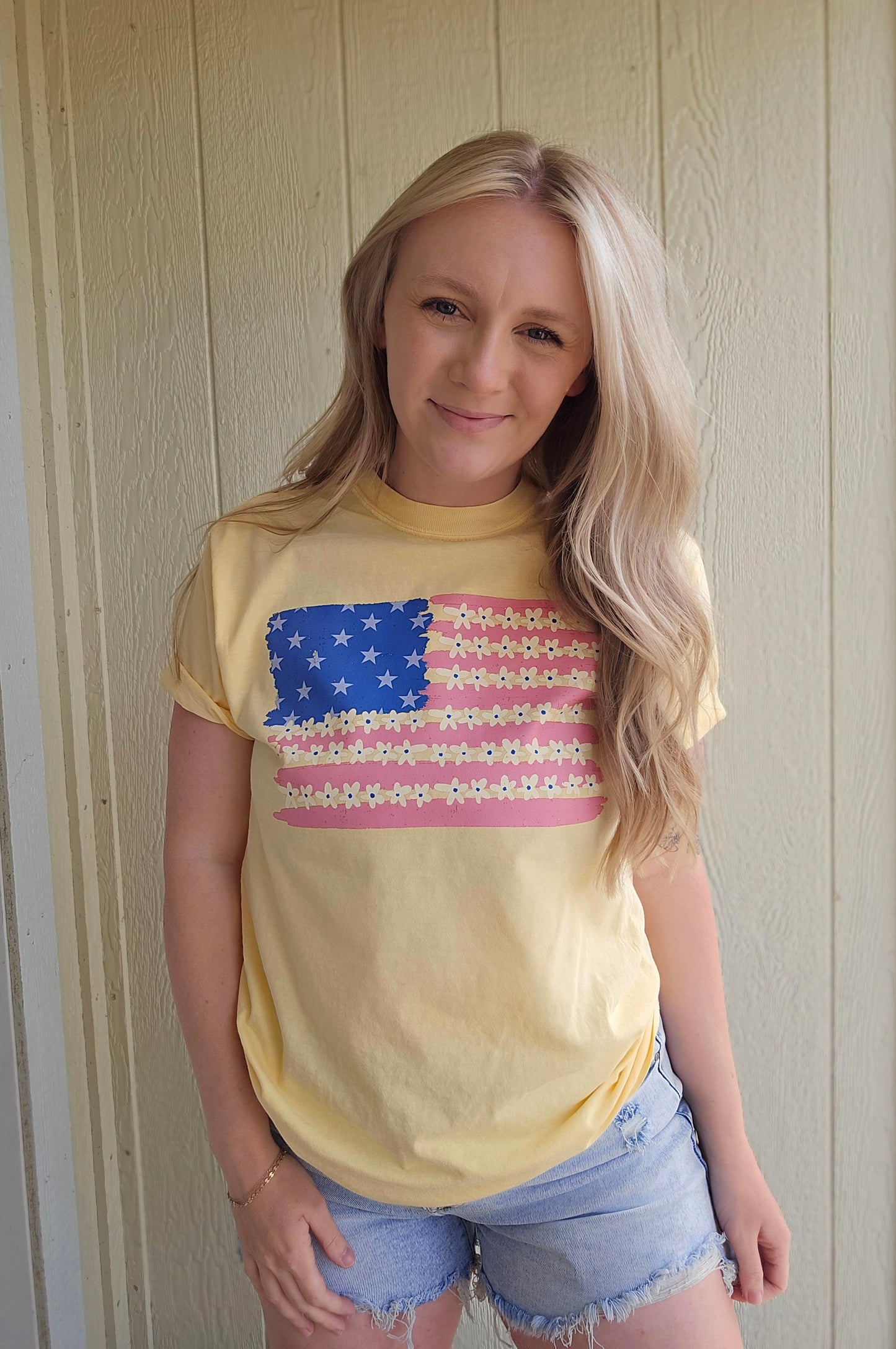 FLORAL FLAG Butter Yellow Vintage Wash Tee