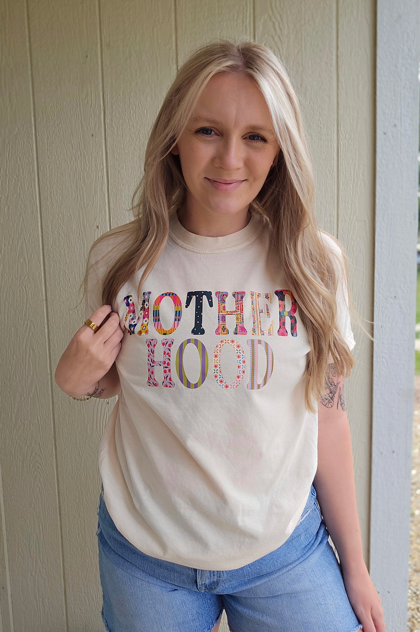 MOTHERHOOD Patch Work Ivory Vintage Wash Tee