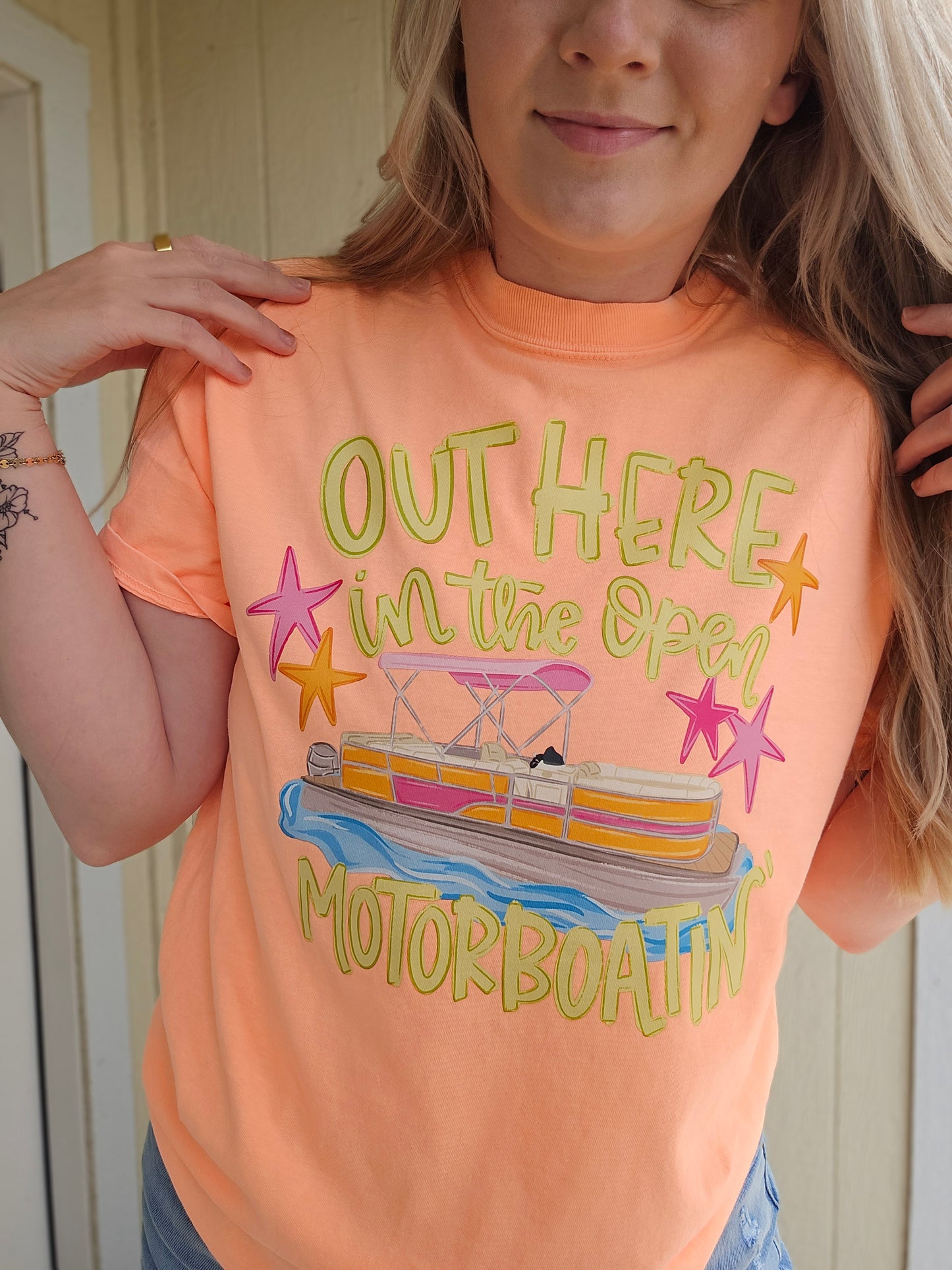 MOTORBOATIN' Neon Peach Vintage Wash Tee