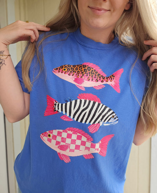 HERE FISHY FISHY Periwinkle Vintage Wash Tee