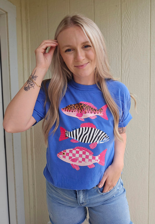 HERE FISHY FISHY Periwinkle Vintage Wash Tee