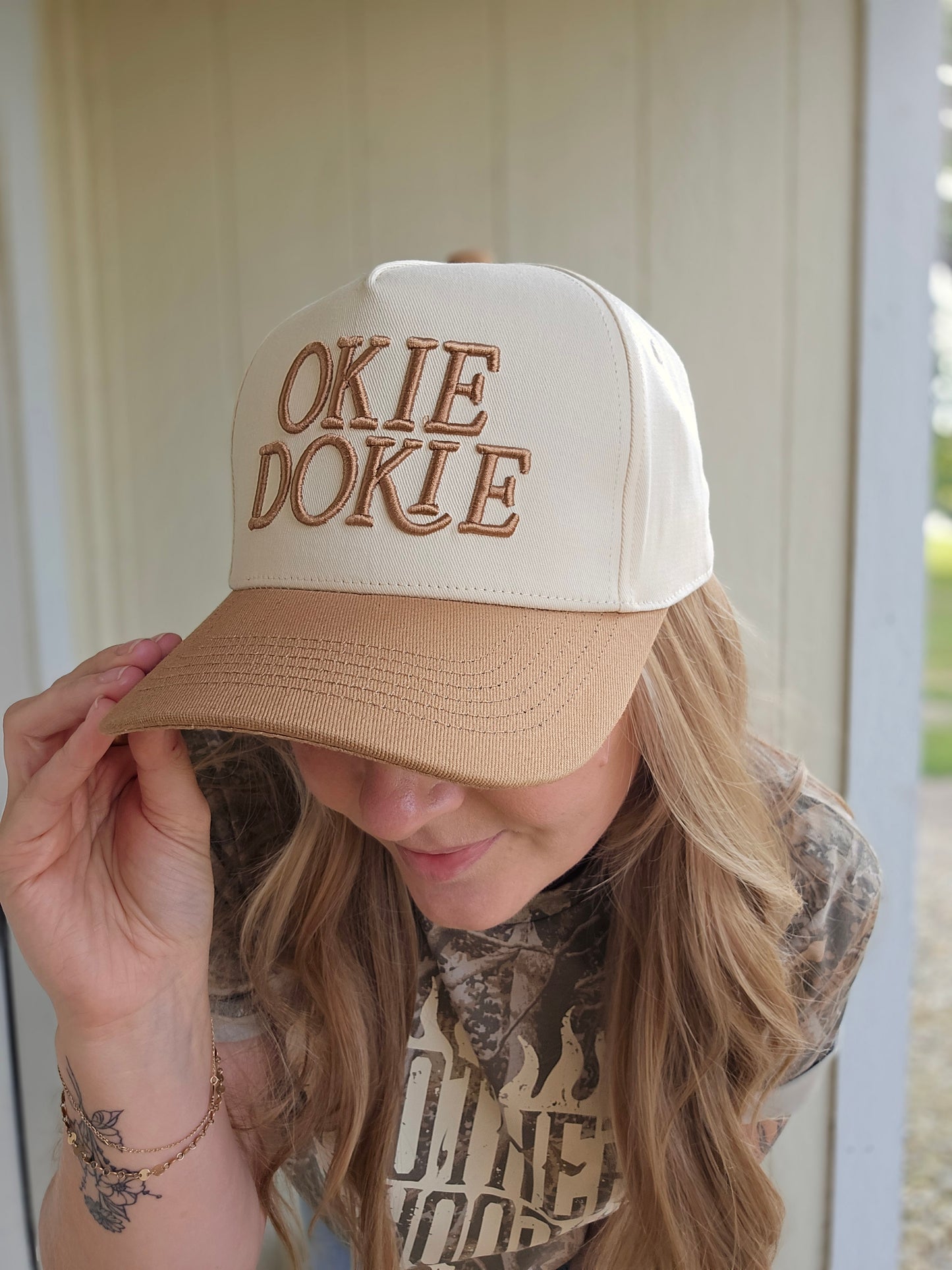 OKIE DOKIE Two-Tone Beige/Tan Trucker Hat