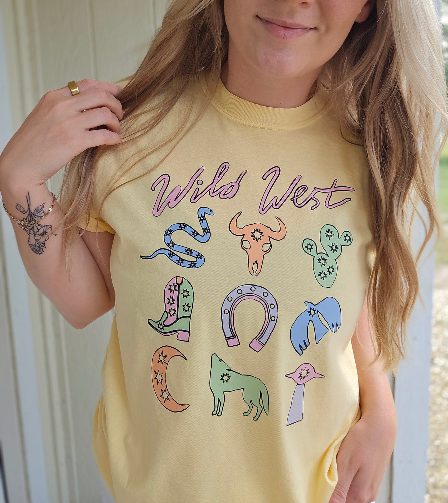 WILD WEST ICON Butter Yellow Vintage Wash Tee