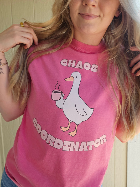 CHAOS COORDINATOR Goose Pink Vintage Wash Tee
