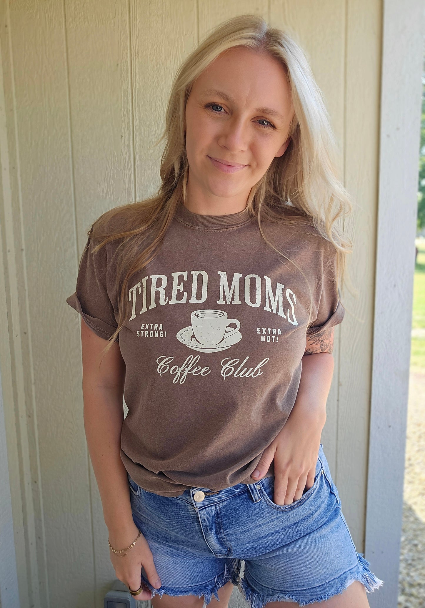 TIRED MOMS COFFEE CLUB Espresso Vintage Wash Tee