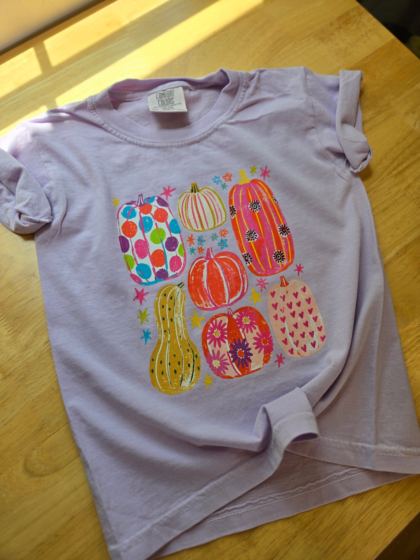 PRETTY PUMPKIN COLLAGE Lavender Vintage Wash Tee (YOUTH)