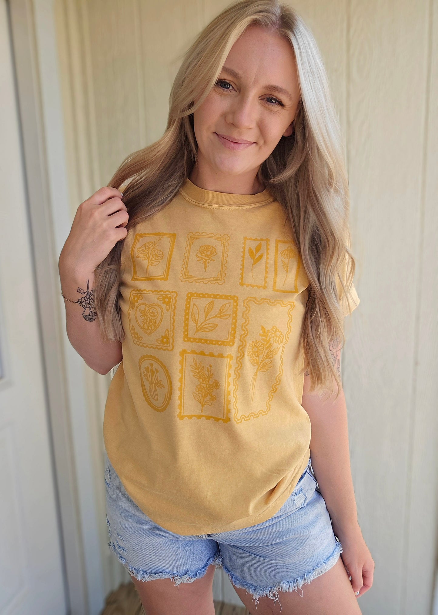 BOHO FLOWER STAMPS Mustard Vintage Wash Tee
