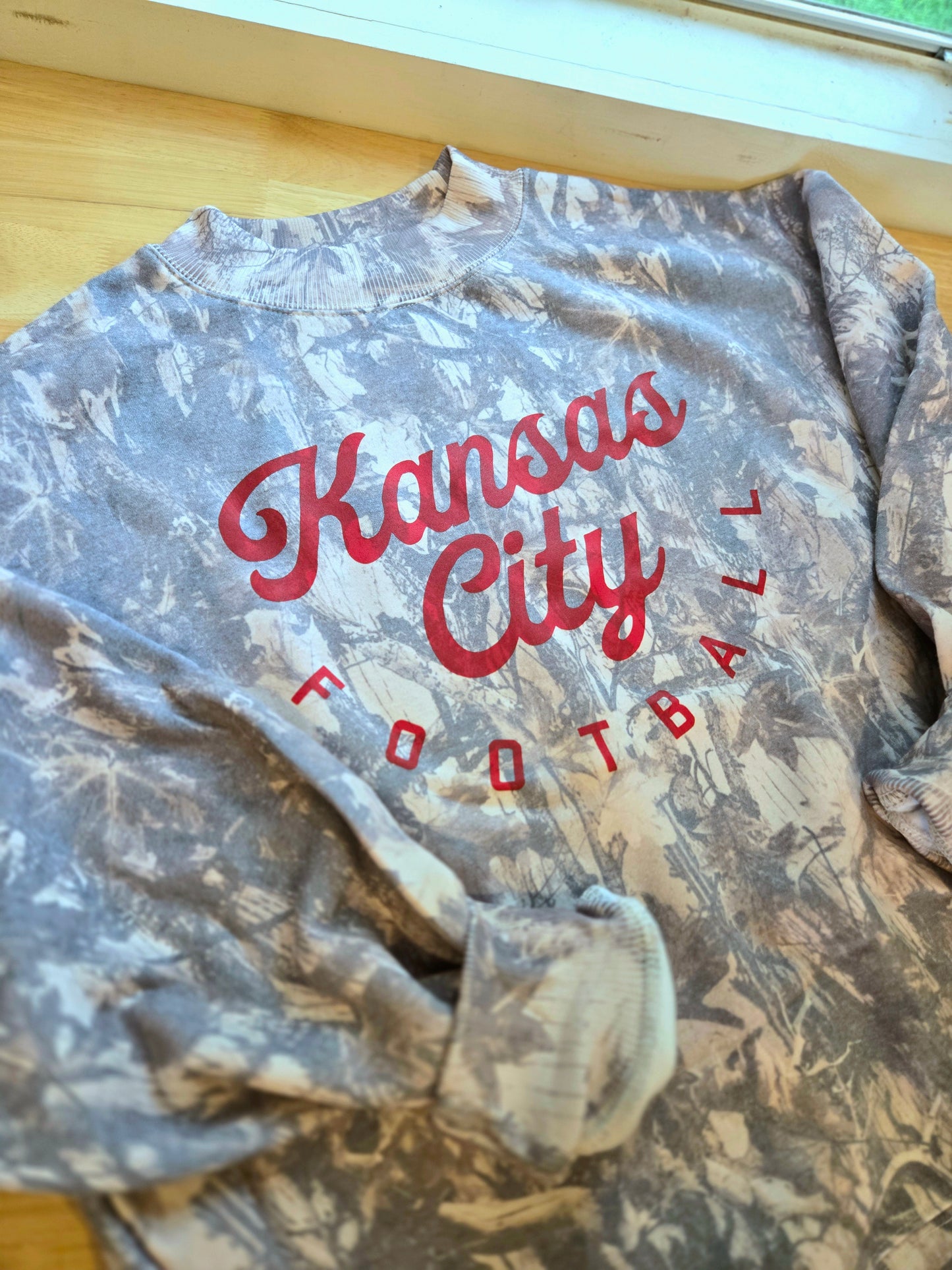 KANSAS CITY Arch Camo Mock Neck Sweatshirt
