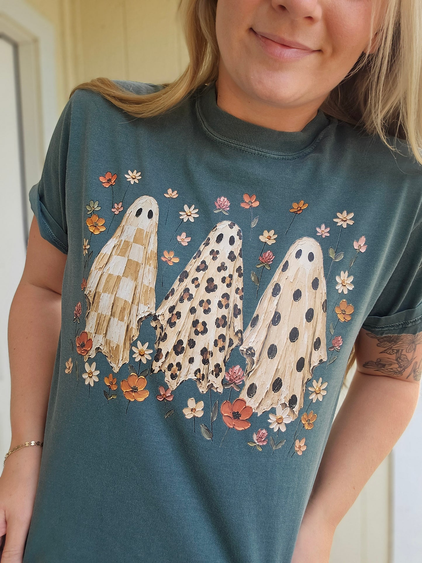 BOHO FLOWER GHOST TRIO Evergreen Vintage Wash Tee