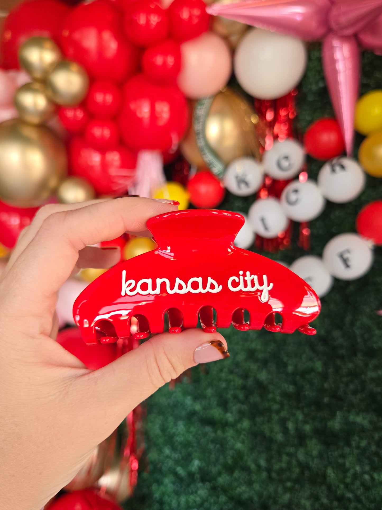 KANSAS CITY Script Engraved Claw Clip (Red)
