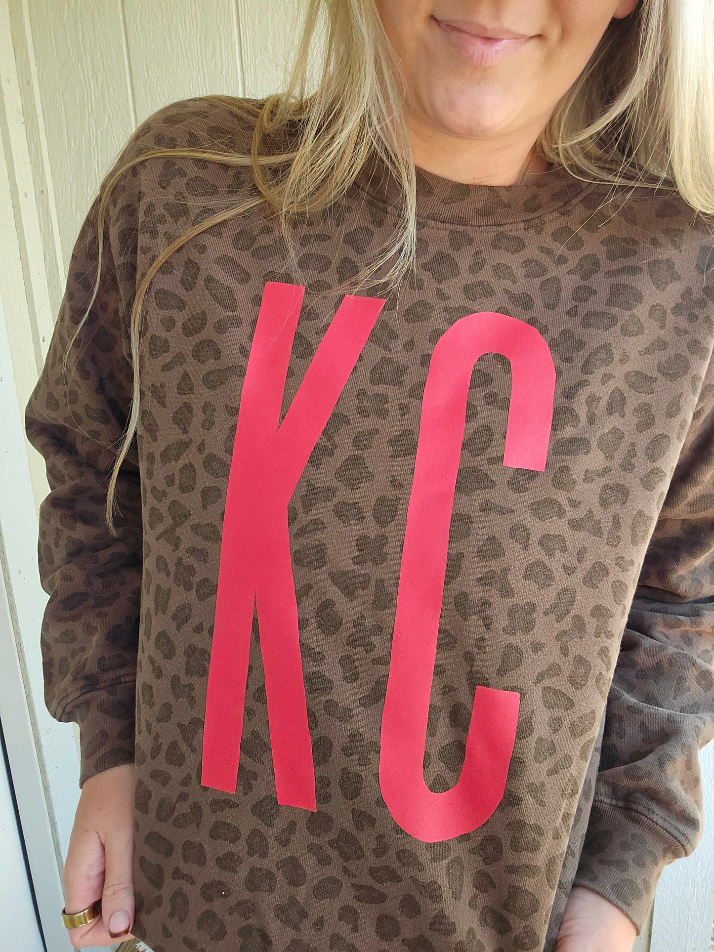 KC TALL Vintage Leopard Crewneck Sweatshirt