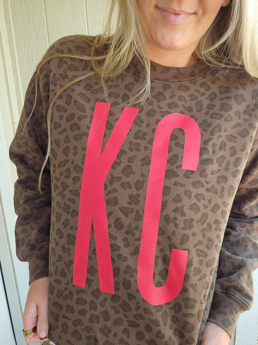 KC TALL Vintage Leopard Crewneck Sweatshirt