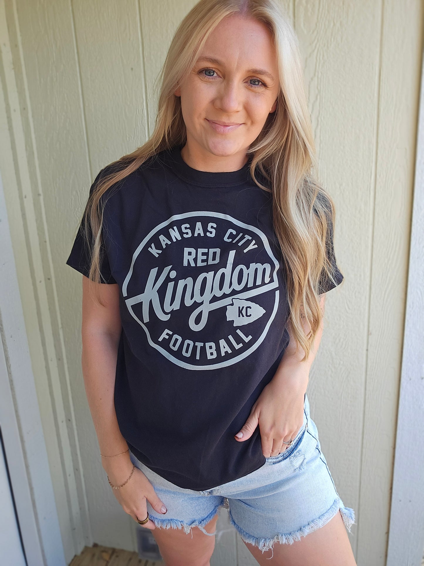 KC KINGDOM Circle Black Vintage Tee