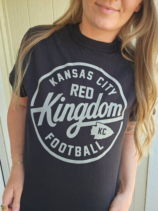 KC KINGDOM Circle Black Vintage Tee