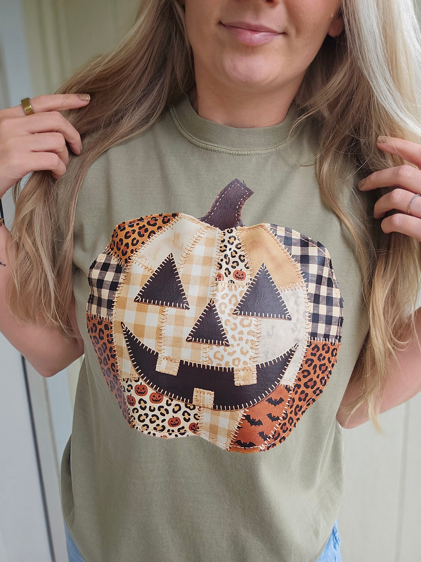 PUMPKIN PATCHWORK Khaki Vintage Wash Tee
