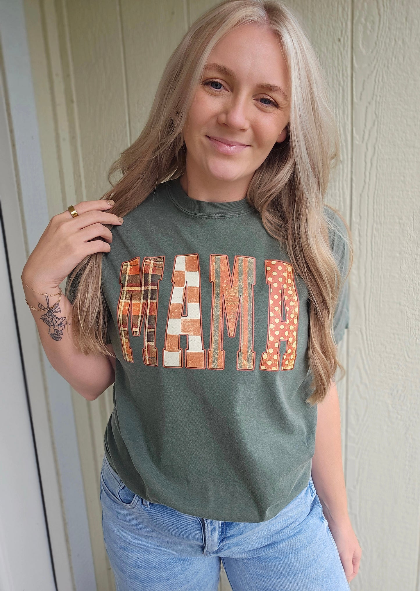 MAMA FALL PLAID Olive Vintage Wash Tee