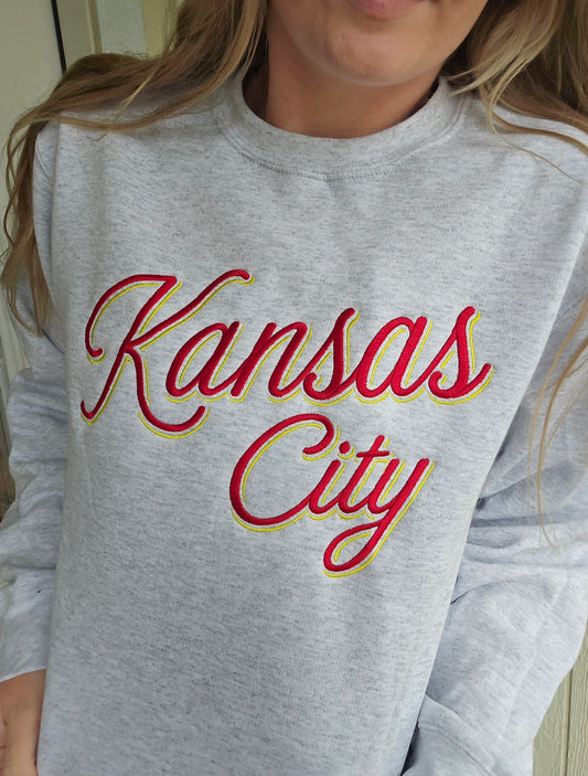 KANSAS CITY Retro Script Embroidered Ash Crewneck